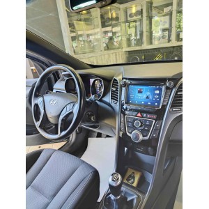 Hyundai i30 Τοποθετηση ειδικης οθονη ΟΕΜ της LM Digital