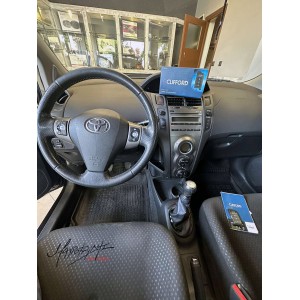 Toyta Yaris Τοποθέτηση συστήματος ασφαλείας της CLIFFORD