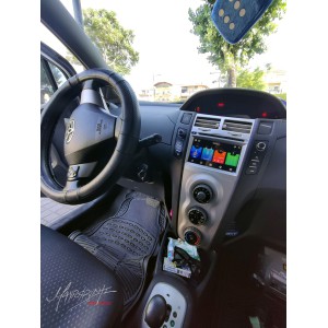 Toyota Yaris OEM Multimedia της LM Digital